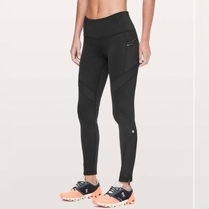 Lululemon Keep The Fleece Tight 28” Size 10 Black